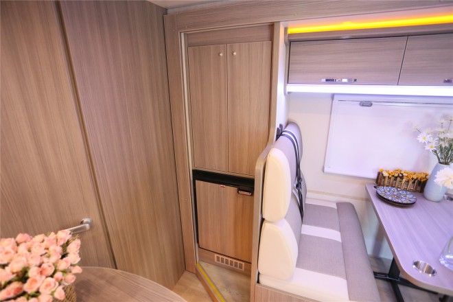 拓锐斯特依维柯C型欧尚II版TIC-611A 56.8万起 2E1A4677