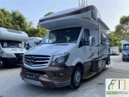 奔驰 2017款奔驰双拓展C型房车