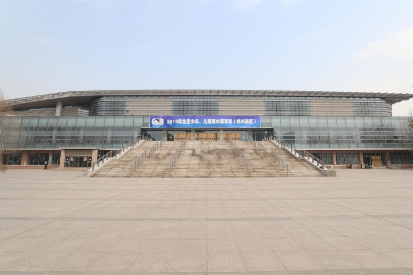 3.31郑州房车展场地河南省体育中心 WLH_3228