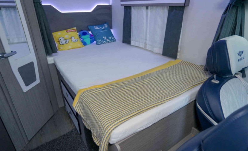 9月2日郑州房车展：赛德房车猎鹰2号C型无拓版，满怀热爱，追逐山海！2389c5cf7b47989dd73191e93a33dc5a