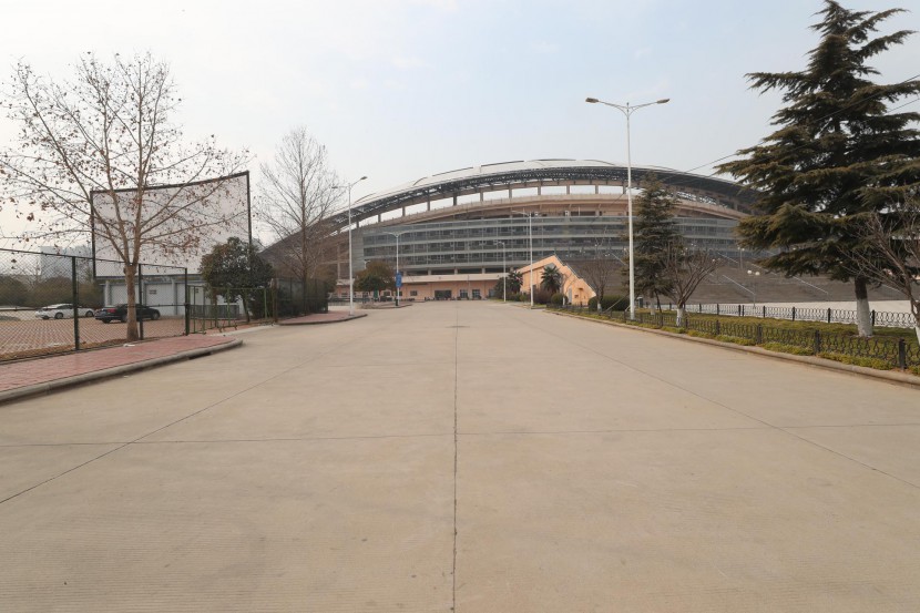 3.31郑州房车展场地河南省体育中心 WLH_2844