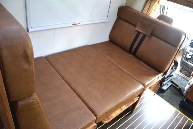 拓锐斯特依维柯C型菁英版 48.8万起 DSC_0205