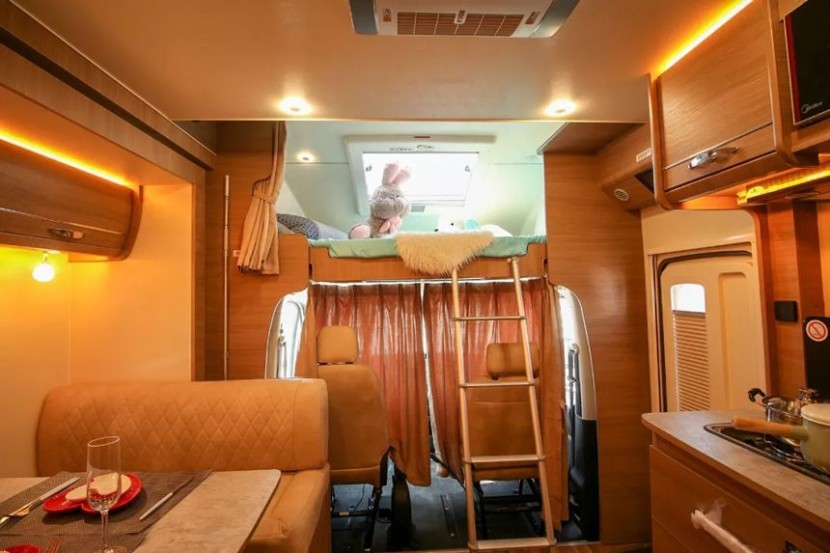 旌航房车巍浩(WH-593-IV)auto_3579