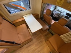 上汽大通 17款大通RV80 C型房车