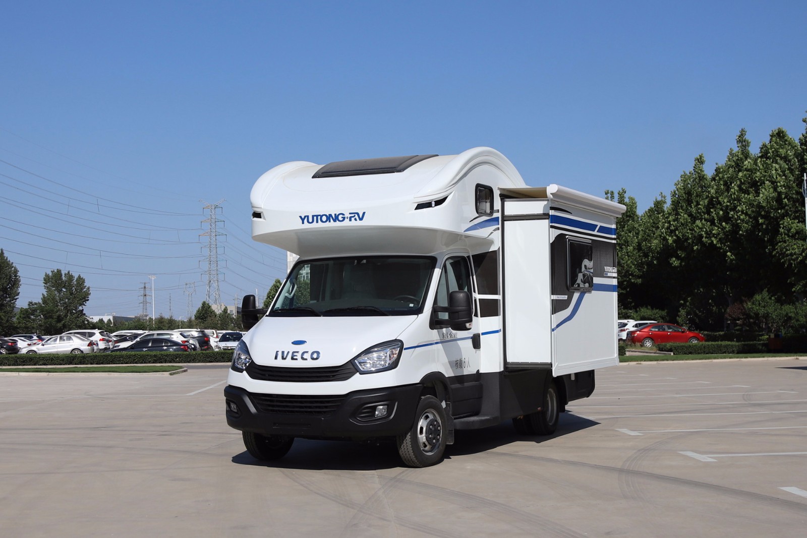 【原始大图】宇通新daily(欧胜) 2019款c530双拓展白色图片欣赏-房车