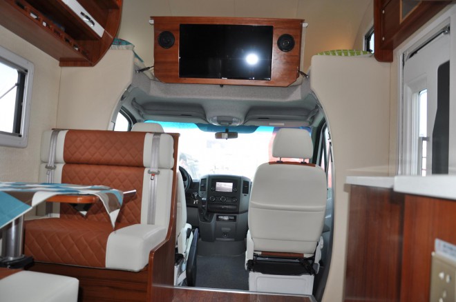 直降50万！独家团购108万即可抢购158万春田奔驰斯宾特524顶配房车 DSC_0295