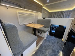 2023 款 上汽大通 T90 星际 H 开拓者1号 C型房车 T90C型房车