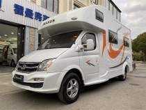 上汽大通 17款大通RV80 C型房车