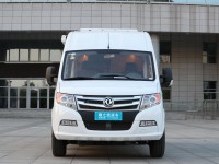 老张定制款——高清实拍2019款顺之旅东风御风白色自动挡B型房车