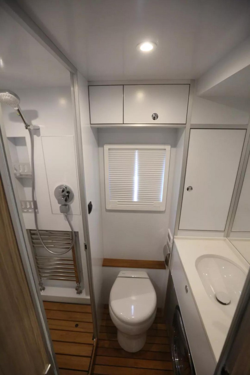 诺马迪森新款“驰骋者”——不超六米的C本蓝牌越野房车（内饰篇）af09f2d3c12d4257899ab51642deca14