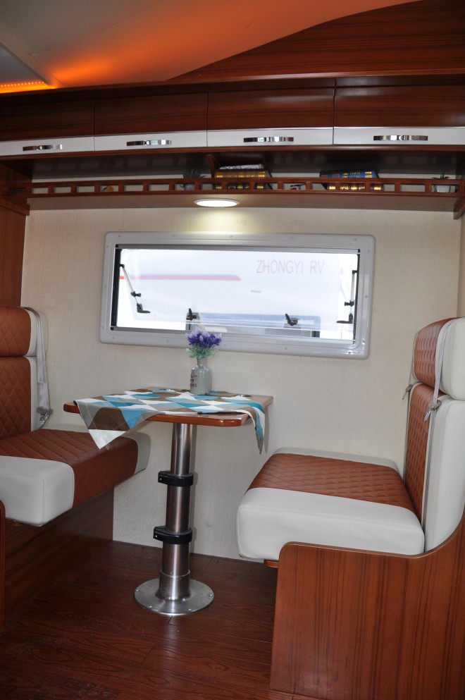 直降50万！独家团购108万即可抢购158万春田奔驰斯宾特524顶配房车 DSC_0312