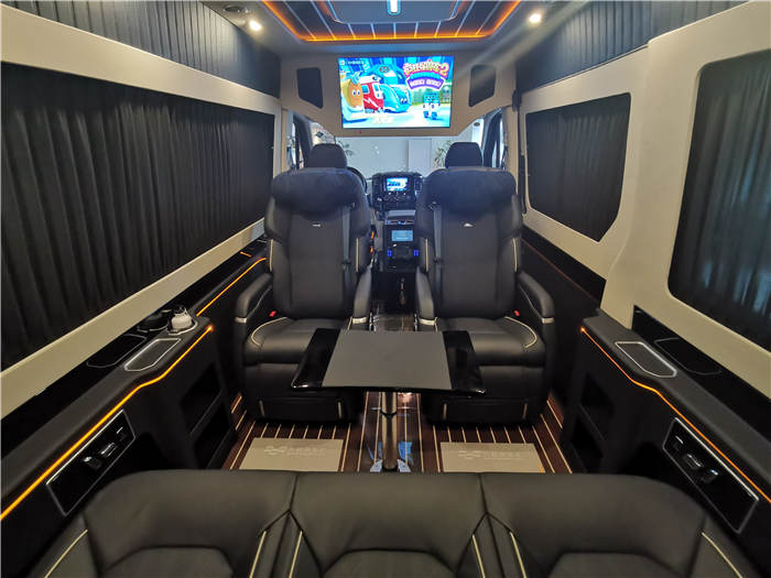 【罗伦士行政版】奔驰房车斯宾特高顶无隔7座白色现车20191025151940395