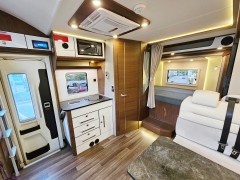 宇通房车 2022款2022款C535旗舰版双拓展