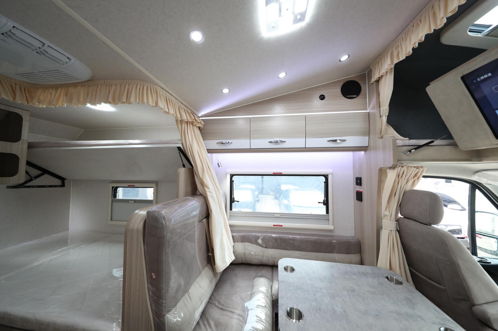 飞神 新Daily（欧胜） 开拓者 大额头 纵置大床款生活区