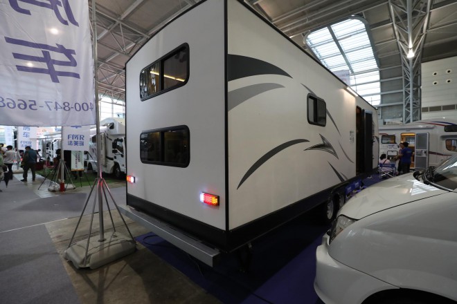 新星房车 美式单拓展露营地拖挂房车 24.8万元 WLH_6003