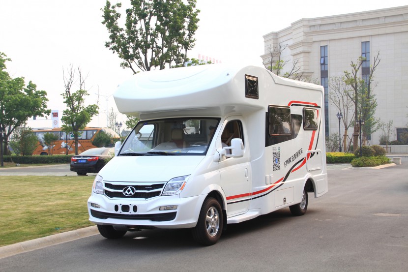 法美瑞大通L007-旅居版房车  38万元 IMG_6278