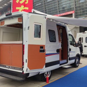 双景依维柯国六B型房车