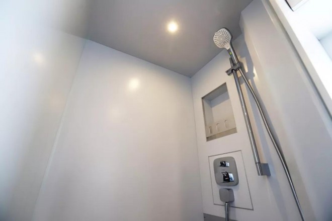 诺马迪森-“领航者F”8×8高端越野房车——追寻星辰大海、探索生命之辽阔（二）347410e16d1c4f53921981c21237ebd1