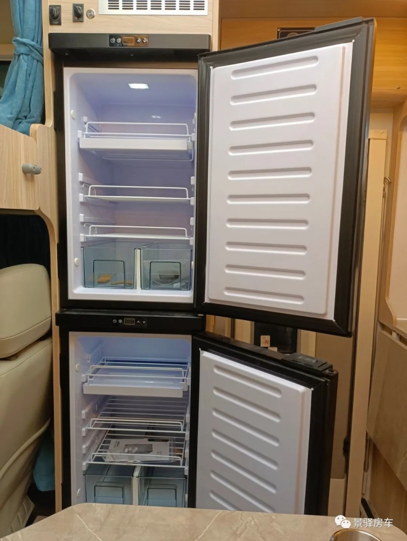 be5809aa816dafb70af0a9edd2e31b3d