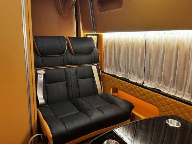 9月2日郑州房车展，尚旅福特梦享家1号，以梦为马，畅享韶华！17530f579261df4922509e5087c0f74e