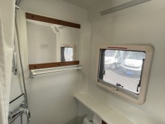 隆翠房车 C8