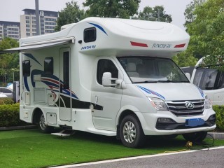 骏驰房车 2019款大通C型纵置床