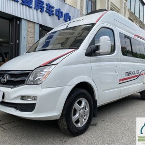 上汽大通 17款大通V80 B型房车