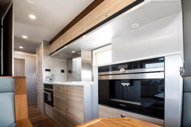 60斤黄金换不到的越野房车（一）0d1b145ff67b4ef18f994a04be2795f8