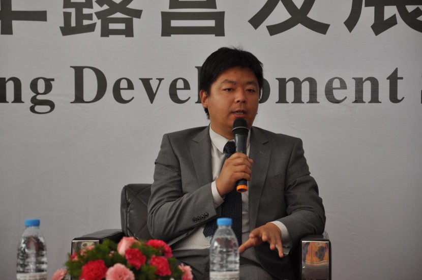 2014中国房车露营发展高峰论坛在郑州召开 中国国际房车露营大会创始人、21世纪房车总经理王继东