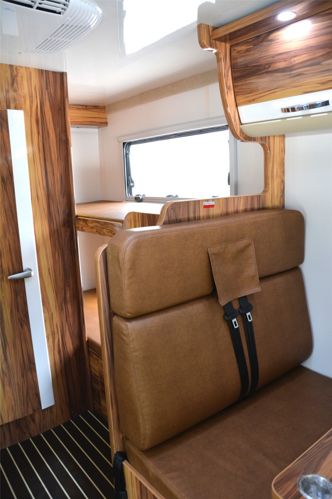 拓锐斯特依维柯C型菁英版 48.8万起 DSC_0183