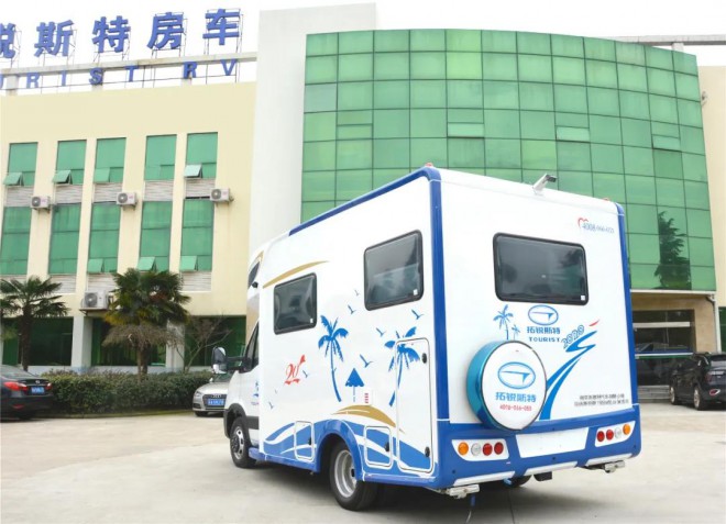 6.5洛阳房车展拓锐斯特房车携“2020款蓝色风暴”全面亮相33b6c76a3fdd4a1fa10c2fc899e3b822