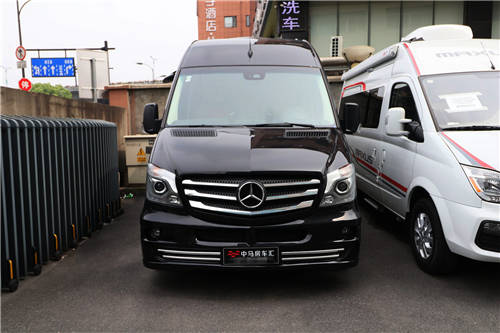 奔驰斯宾特九座高端进口商务车201909191745444046