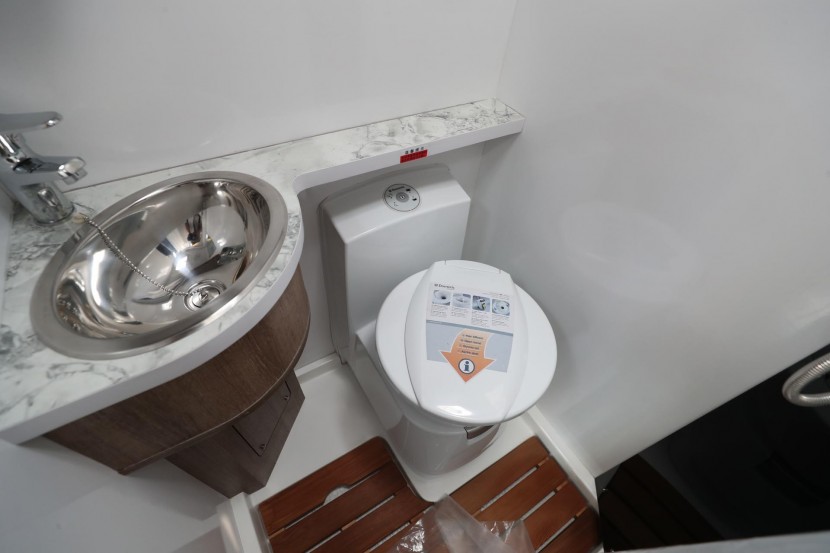 赛德房车国产依维柯C型房车 50.8万 WLH_1803