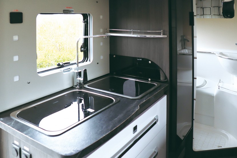 9月2日郑州房车展：铂驰房车旅行家单拓版，宽敞的空间，完美的格局！9c1e674614820c38d84c8ab6b6792798