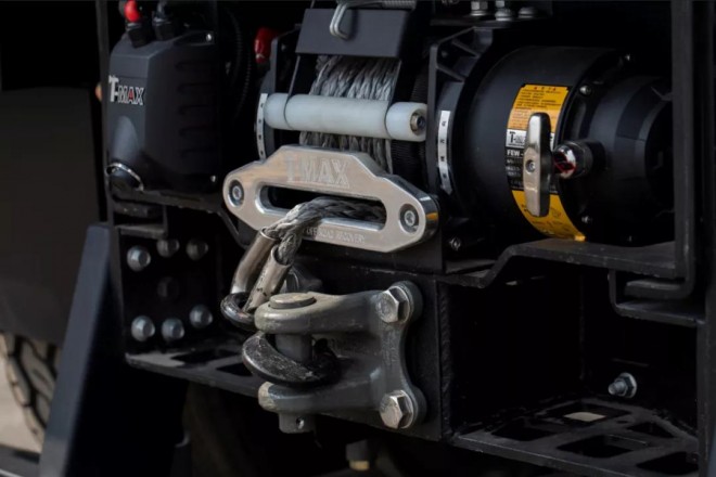 诺马迪森新款“驰骋者”——不超六米的C本蓝牌越野房车64f80b373d684a87abdd286134908c9a