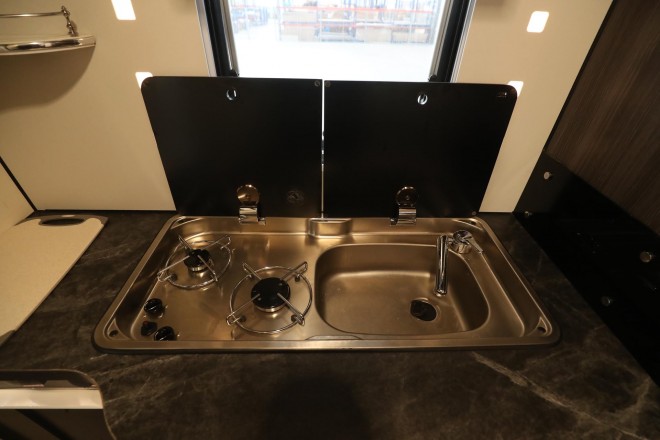 精致欧式风格、高端商务元素，“铂驰旅行家”单拓展房车 WLH_7224