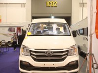 双景房车（国六）大通B型短轴中顶房车  22.8万元