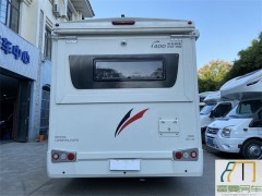 览众 20款览众塞拉依维柯双拓展C型房车