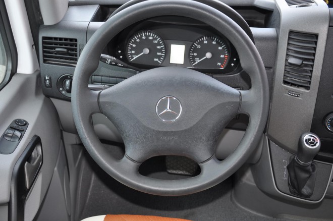 直降50万！独家团购108万即可抢购158万春田奔驰斯宾特524顶配房车 DSC_0197