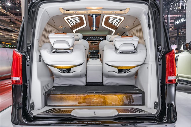 【虏曼V级】新款奔驰V级商务车六座豪华MPV202105081421483989