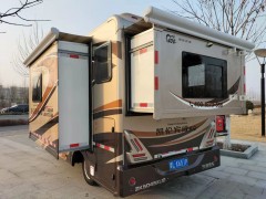宇通 2018款C630尊享版双拓房车