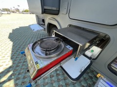 中意 三拓展房车