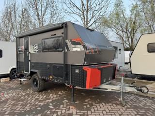 陆潜者房车 2020款高配版