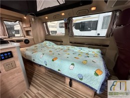 上汽大通 2019款华晨金杯阁瑞斯B型房车