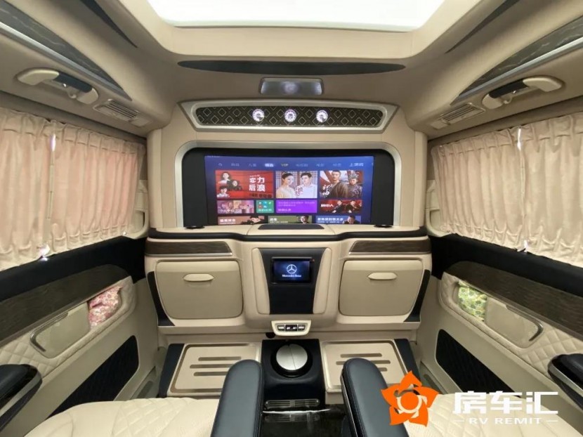 奔驰V-class全隔断MPV商务车，为什么备受老板明星们的喜欢？7.jpg