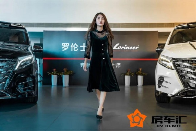 看完罗伦士LS560MX天幕版，埃尔法都要靠边站，雷克萨斯LM也不够看？
