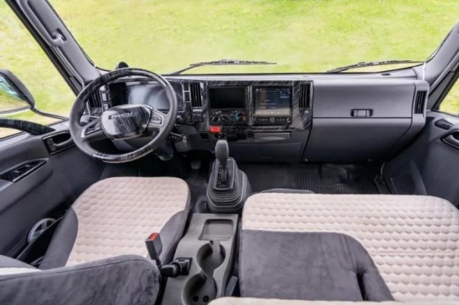 9月2日郑州房车展：赛德房车卡700系列，大空间享高配置！23000b27c151c507d40bff269b3ca58d