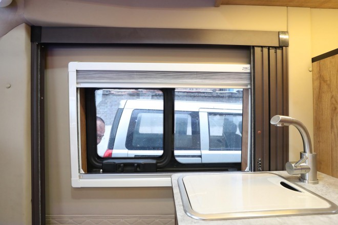 老张定制款——高清实拍2019款顺之旅东风御风白色自动挡B型房车 WLH_5989