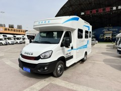 春田房车 春田依维柯欧胜（子母床）