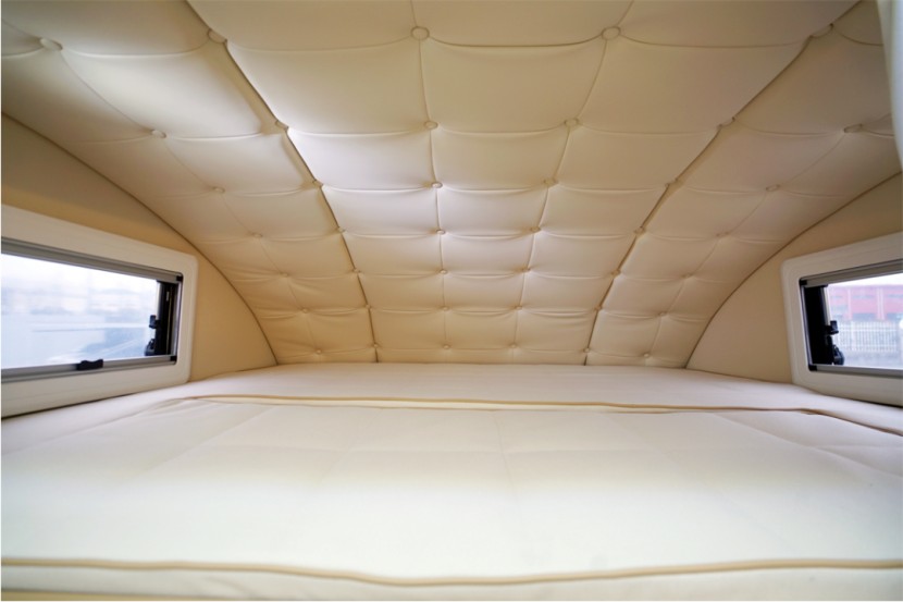 2022款中意极致双扩展房车邀您参加第五届郑州房车展，自在旅途，极致体验！92bd574e2c3b5fdce293acf8187d36e4